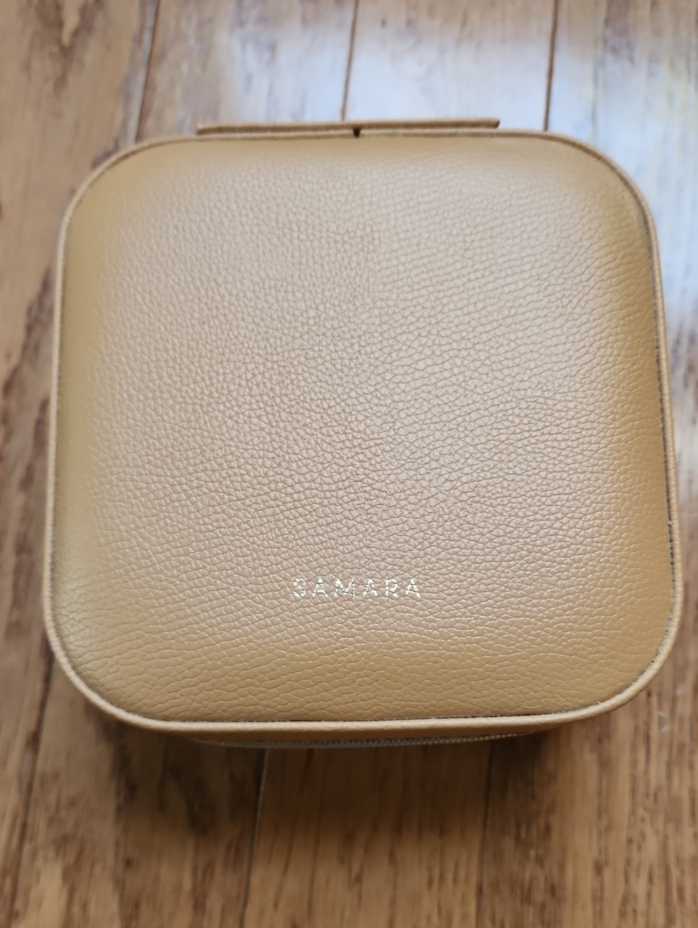 Compact Jewelry Case - Tan